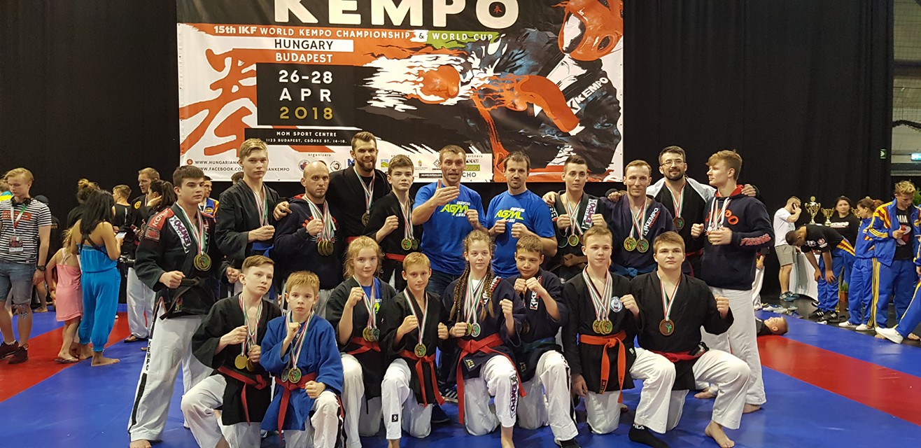 Maxiime Volkov Barbarians Fight Wear championnat du Monde Kempo Soumission et Kempo MMA 2018 Budapest
